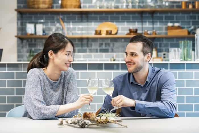 男性側が得られるパパ活のメリット①プロではない普通の女性とデートできる