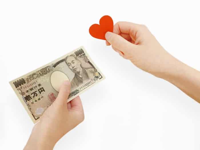キャバクラで遊ぶと予算をオーバーしやすい理由