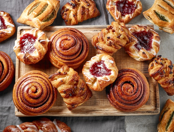 【行動別】パンの夢の意味12選