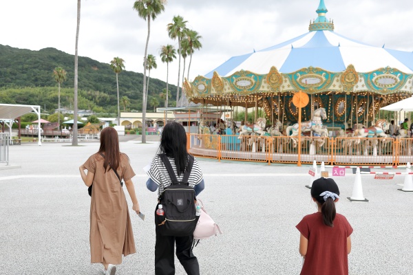 (11)遊園地のなかを歩き回る夢