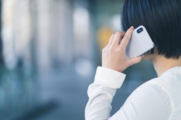 (19)知らない人と電話する夢