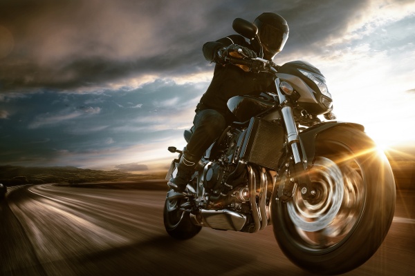 【自分が乗る・運転しているシーン別】バイクの夢の意味15選